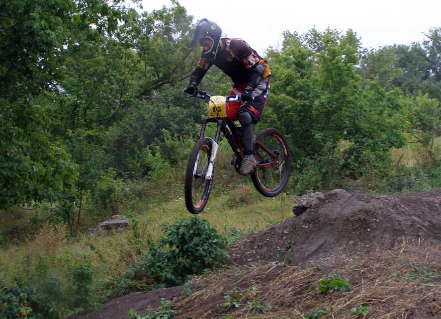DOWNHILL SEVER CUP